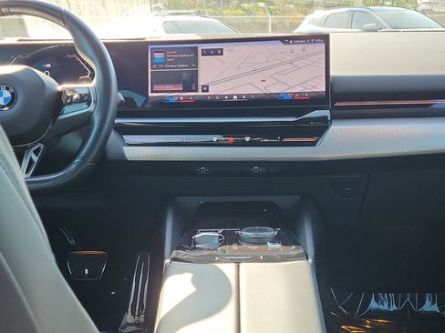 Used 2024 BMW 530i w/ M Sport Package RWD image 16