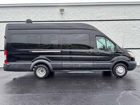 Used 2017 Ford Transit 350 XLT RWD image 6