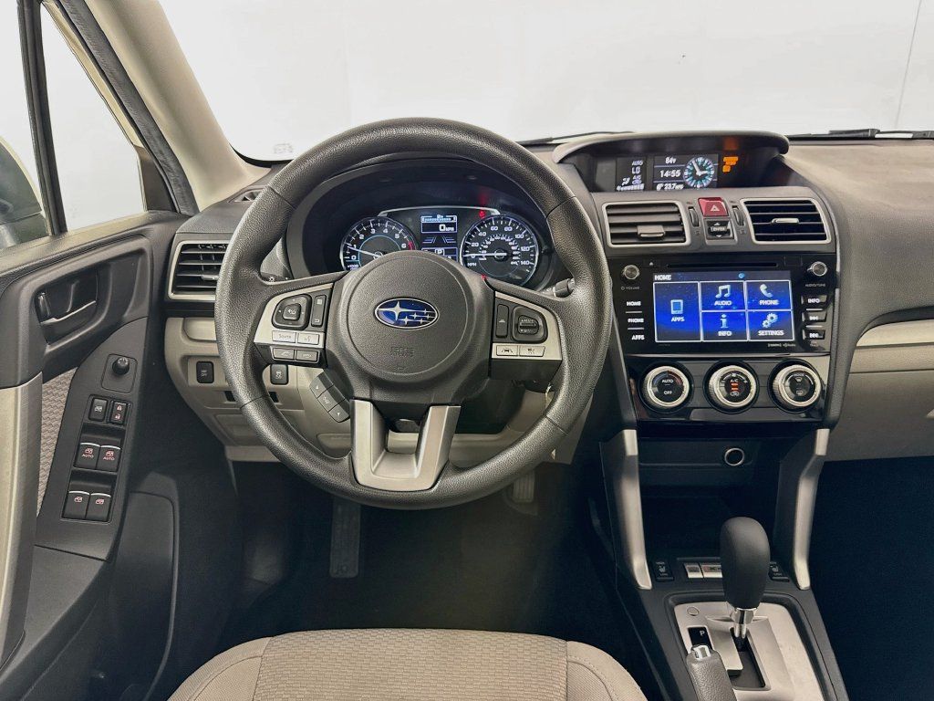 Used 2017 Subaru Forester 2.5i Premium AWD/4WD image 28