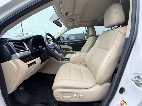 Used 2016 Toyota Highlander Limited AWD/4WD image 20