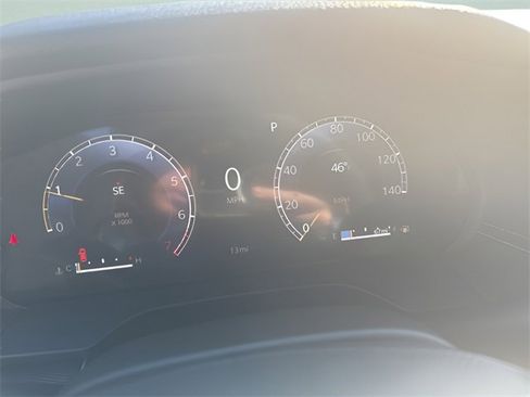 New 2025 Jeep Grand Cherokee L Laredo image 15