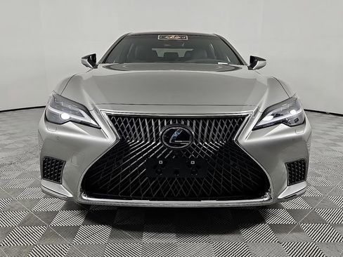 Used 2022 Lexus LS 500 AWD w/ Luxury Package image 2