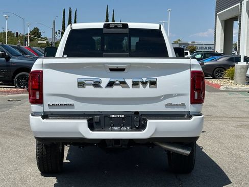 New 2026 RAM 2500 Laramie w/ Sport Appearance Package AWD/4WD image 6