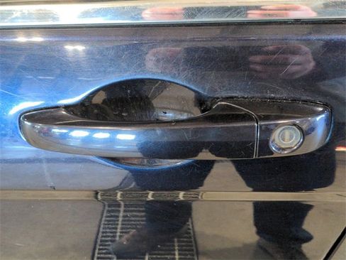 Used 2012 Chrysler 200 Touring image 30