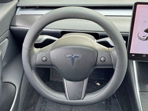 Used 2019 Tesla Model 3 Standard Range Plus RWD image 17