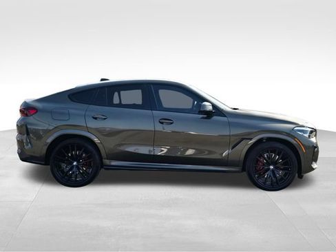 Used 2022 BMW X6 xDrive40i w/ M Sport Package AWD/4WD image 6