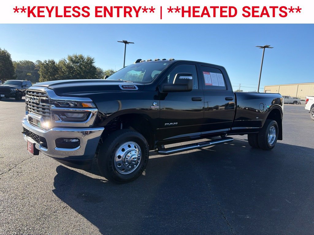 Used 2025 RAM 3500 Lone Star AWD/4WD image 3
