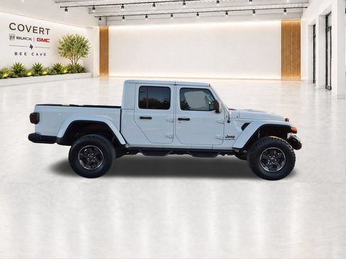 Used 2021 Jeep Gladiator Rubicon AWD/4WD image 16