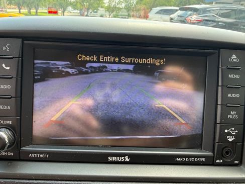 Used 2018 Dodge Grand Caravan SE w/ UConnect Hands-Free Group FWD image 25