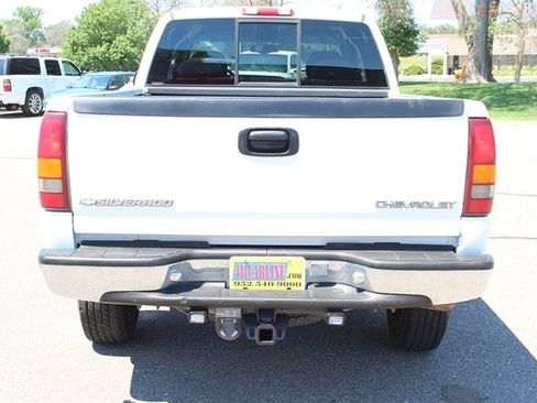 Used 2001 Chevrolet Silverado 2500 LS w/ Off-Road Skid Plate Pkg AWD/4WD image 21