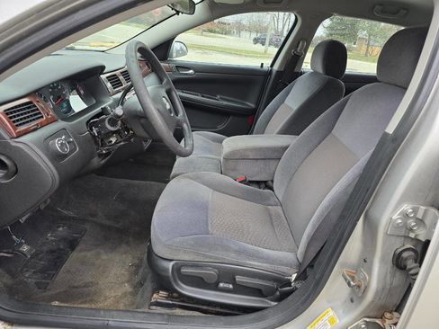 Used 2008 Chevrolet Impala LT FWD image 10