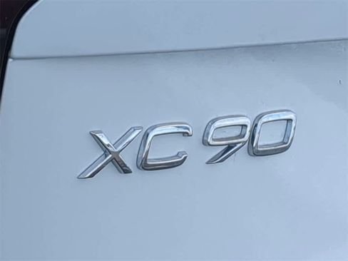 New 2026 Volvo XC90 B6 Ultra w/ Protection Package image 12