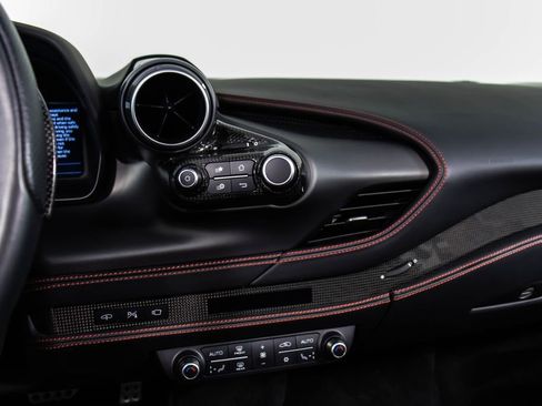 Certified 2022 Ferrari F8 Tributo image 40