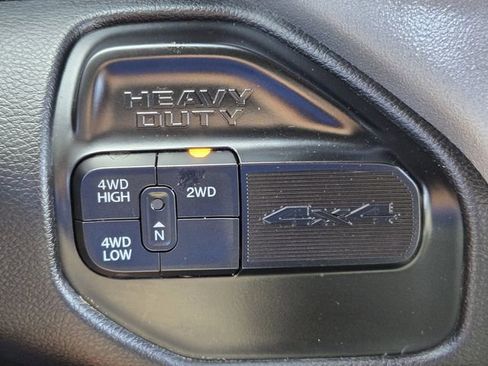 Used 2024 RAM 3500 Big Horn AWD/4WD image 22