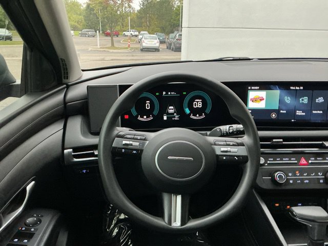 Certified 2025 Hyundai Tucson SE FWD image 18