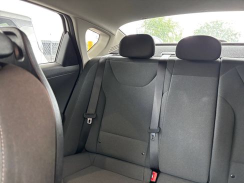 Used 2025 Kia K4 FWD image 40