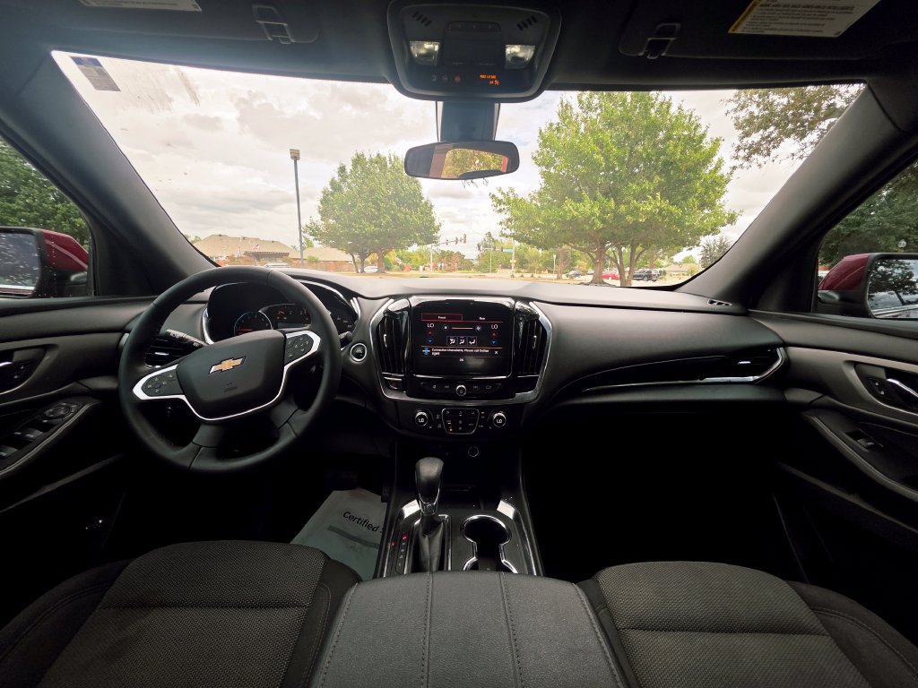Used 2023 Chevrolet Traverse LT FWD image 35