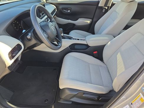 Certified 2023 Honda HR-V LX image 14