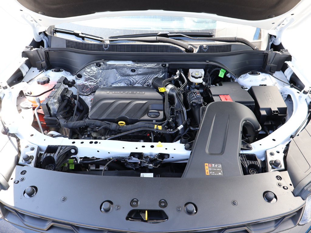 New 2026 Chevrolet Trax LT w/ Driver Confidence Package FWD image 37
