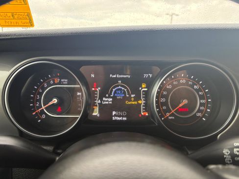 Used 2022 Jeep Wrangler Unlimited Sport AWD/4WD image 2