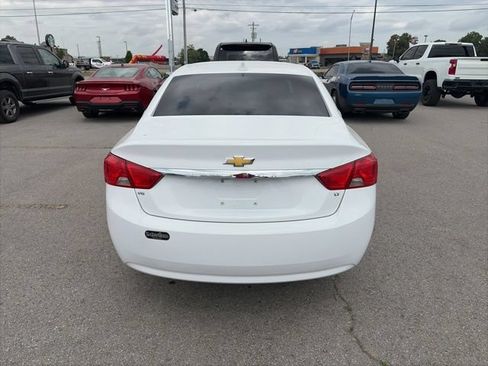 Used 2018 Chevrolet Impala LT FWD image 5