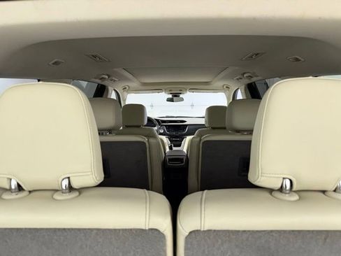 Used 2023 Cadillac XT6 Premium Luxury AWD/4WD image 10