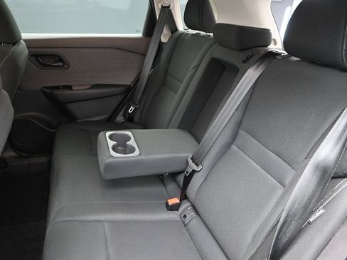 Used 2023 Nissan Rogue S FWD image 13