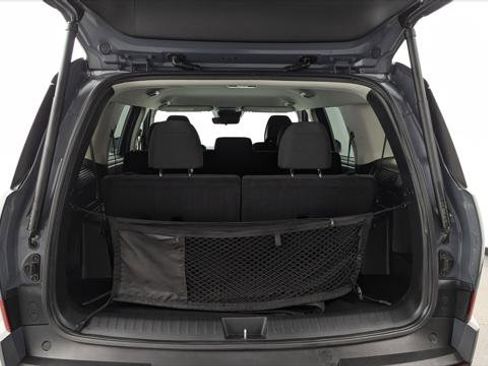 Used 2025 Hyundai Santa Fe SE image 18