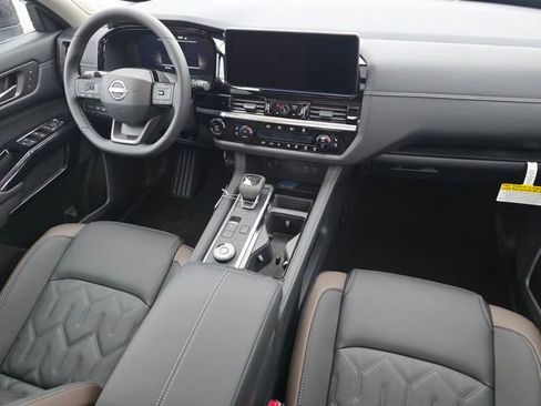 New 2026 Nissan Pathfinder Platinum AWD/4WD image 23