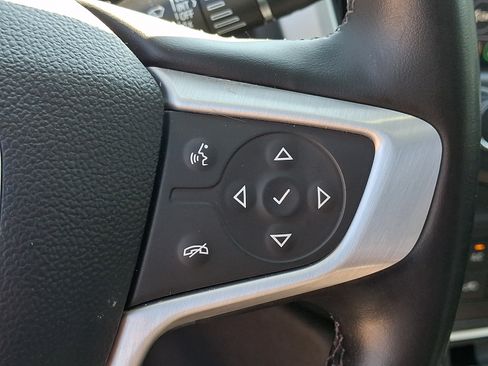 Used 2024 GMC Terrain SLT w/ Infotainment Package II AWD/4WD image 22