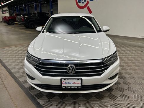 Used 2019 Volkswagen Jetta R-Line FWD image 4