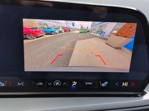 New 2026 Chevrolet Traverse LT w/ LPO, Floor Liner Package image 80