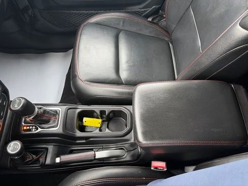 Used 2021 Jeep Wrangler Unlimited Rubicon AWD/4WD image 22