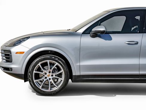 Used 2020 Porsche Cayenne image 12