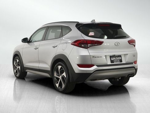 Used 2018 Hyundai Tucson Sport image 3