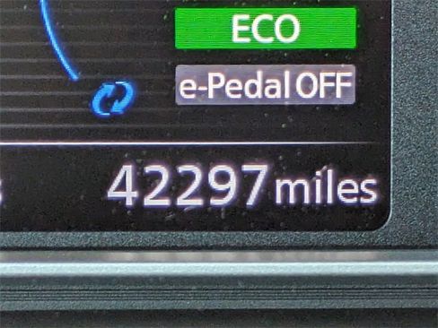 Used 2019 Nissan Leaf SL w/ SL Technology Package image 28