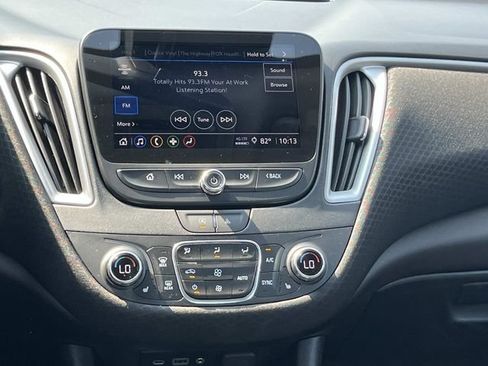 Used 2024 Chevrolet Malibu LT FWD image 18