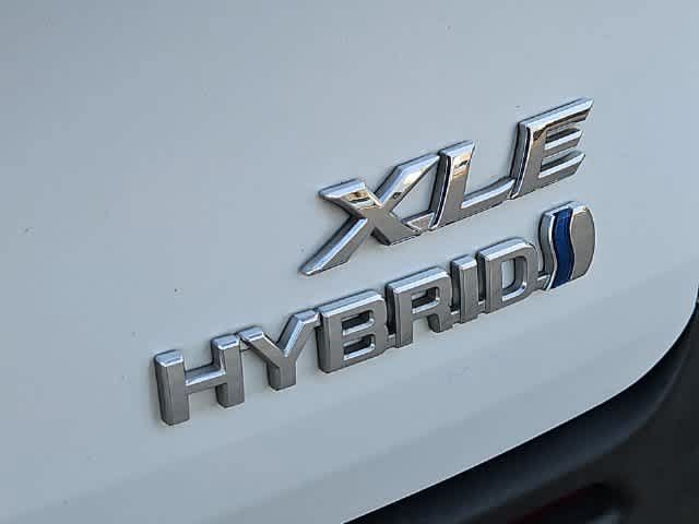 Used 2022 Toyota Sienna XLE FWD image 11