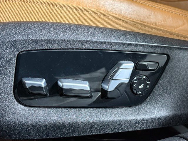 Used 2022 BMW 740i w/ M Sport Package RWD image 24
