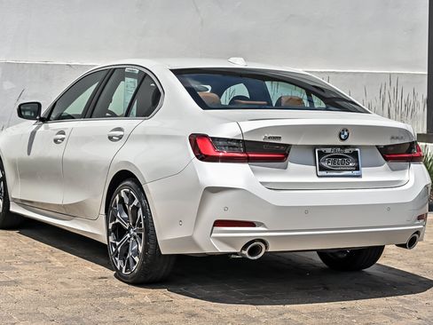 Used 2025 BMW 330i xDrive Sedan AWD/4WD image 11