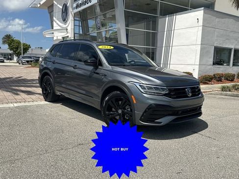 Certified 2024 Volkswagen Tiguan SE R-Line FWD image 2