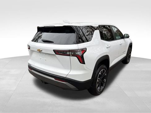 Used 2025 Chevrolet Equinox LT image 4