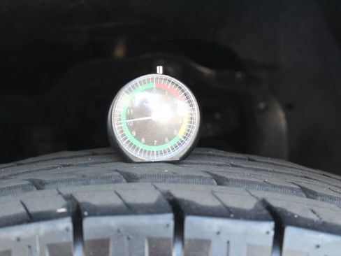 Used 2005 Ford F350 Lariat RWD image 37