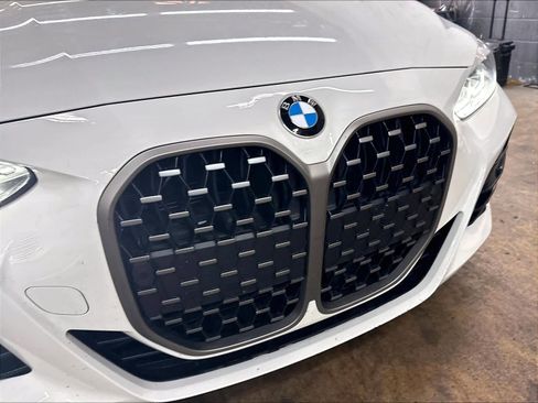 Used 2024 BMW M440i Convertible w/ Premium Package RWD image 31