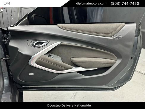 Used 2018 Chevrolet Camaro ZL1 image 36