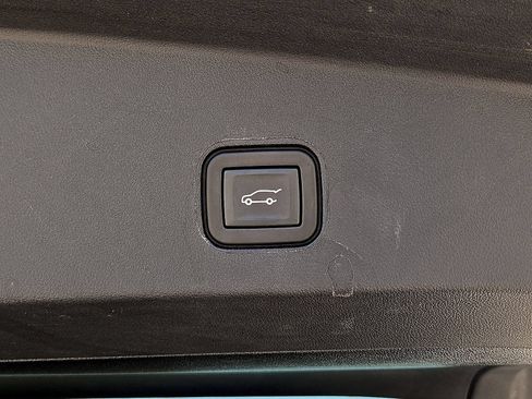 Used 2024 Cadillac Lyriq Sport RWD image 15
