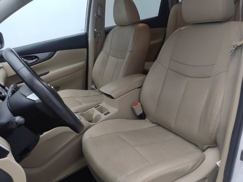 Used 2016 Nissan Rogue SL w/ SL Premium Package image 17