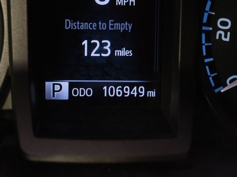 Used 2019 Toyota Tacoma TRD Sport w/ Technology Package AWD/4WD image 26