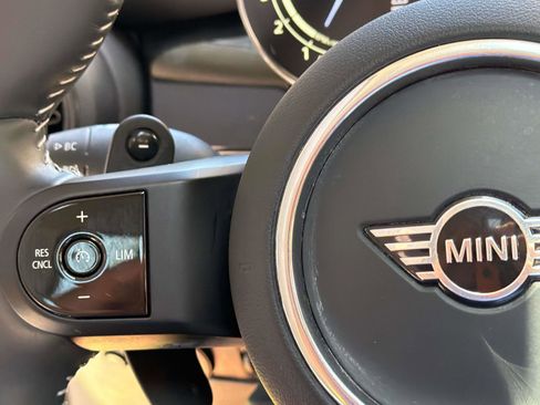 Certified 2024 MINI Cooper S FWD image 11