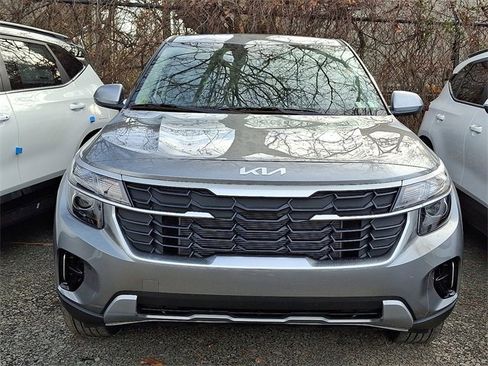 New 2026 Kia Seltos LX image 2